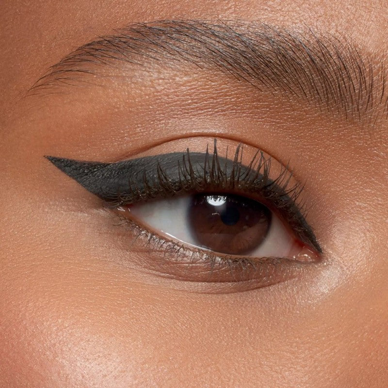 Essence Dip Eyeliner Waterproof 24h Long-Lasting – 01 Black