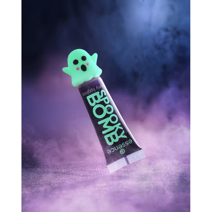 Essence Spooky Bomb Shiny Lipgloss – 01 BOO!berry kiss!